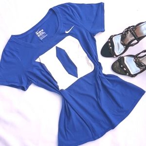 Nike T' Shirt